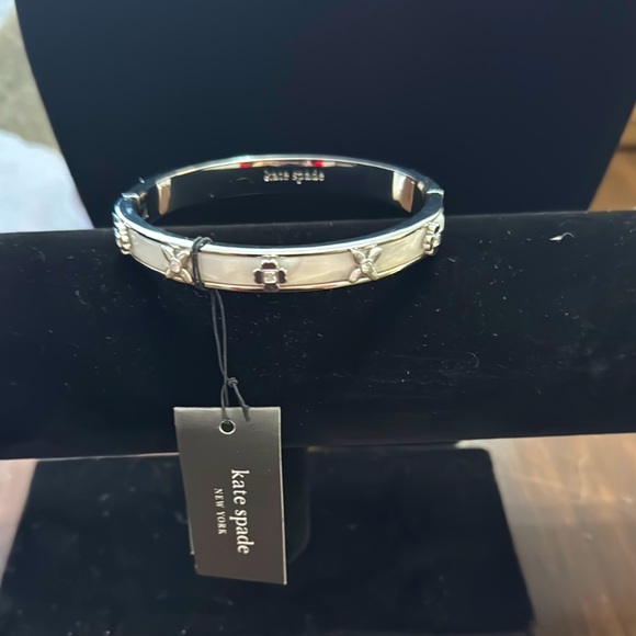 Kate Spade Silver Bangle Bracelet - Picture 1 of 2